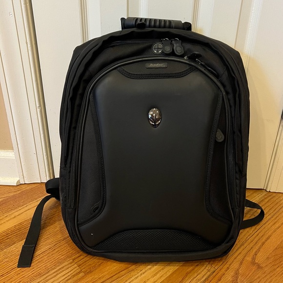Alienware Other - Alienware Orion ScanFast 17.3" Backpack Black TSA Laptop Gaming Backpack